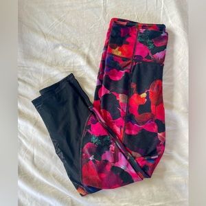 Athleta Mystique Floral Chaturanga Mesh Capri Leggings, Size Small